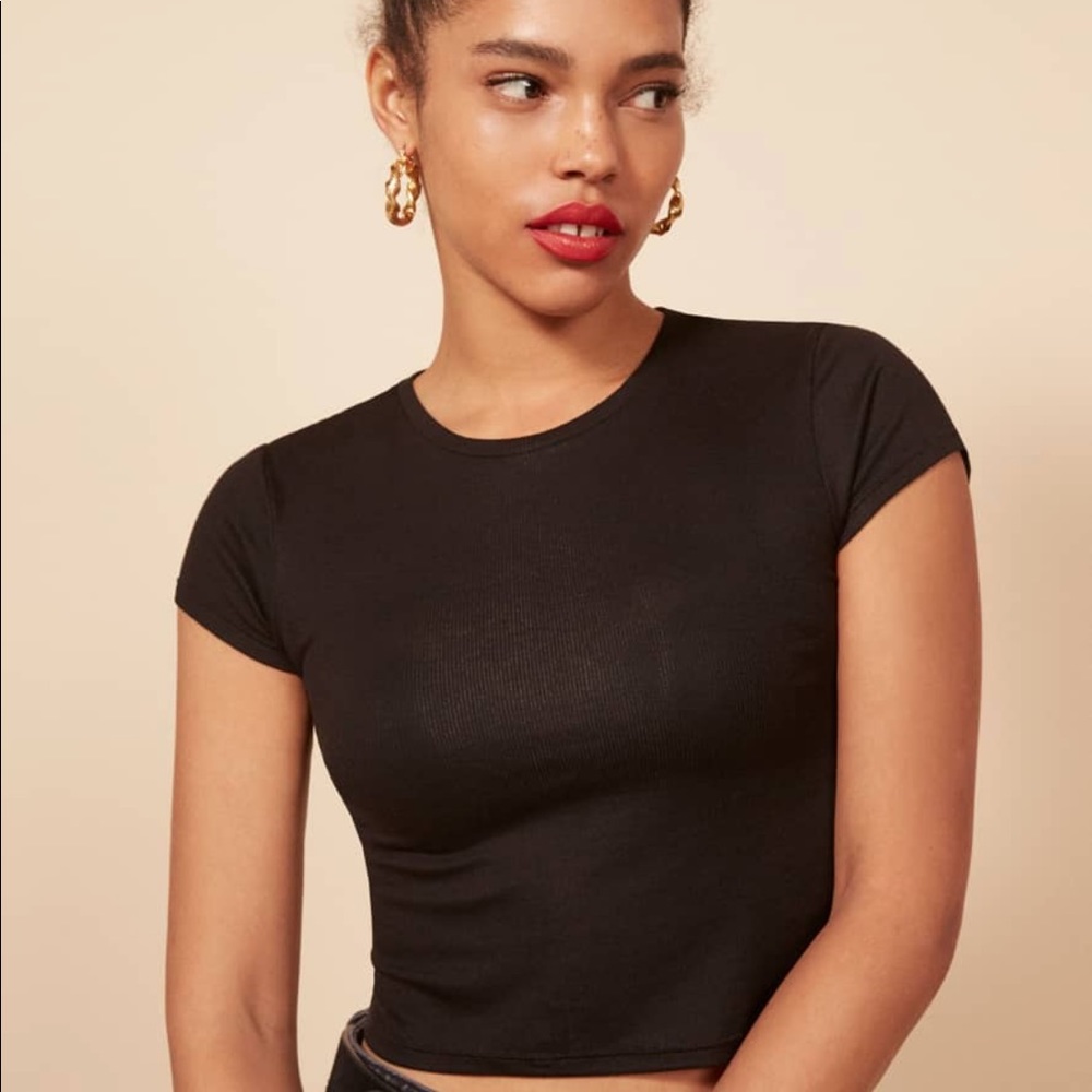 ❣️SOLD❣️ Reformation Black Rib Cropped Crew Tee